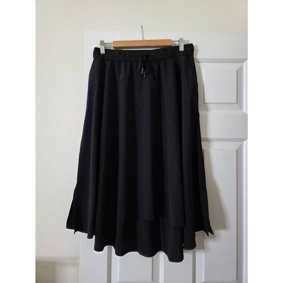 Lululemon Time to Flounce Skirt 10, Black - Picture 5 of 11
